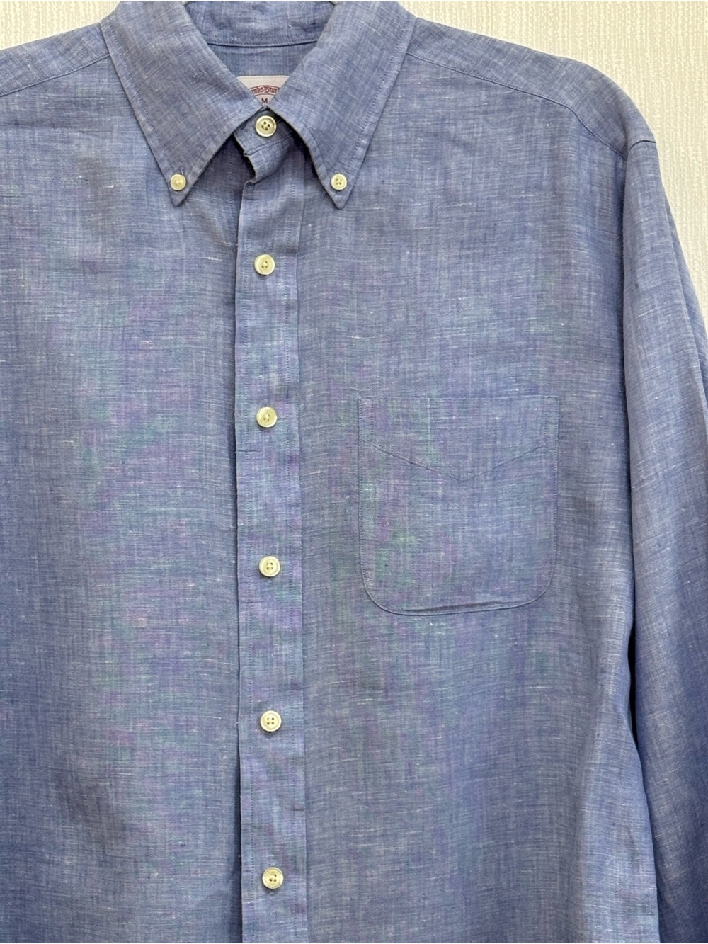 100%Irish Linen Brooks Brothers Light Blue Button-Down Pocket Shirt